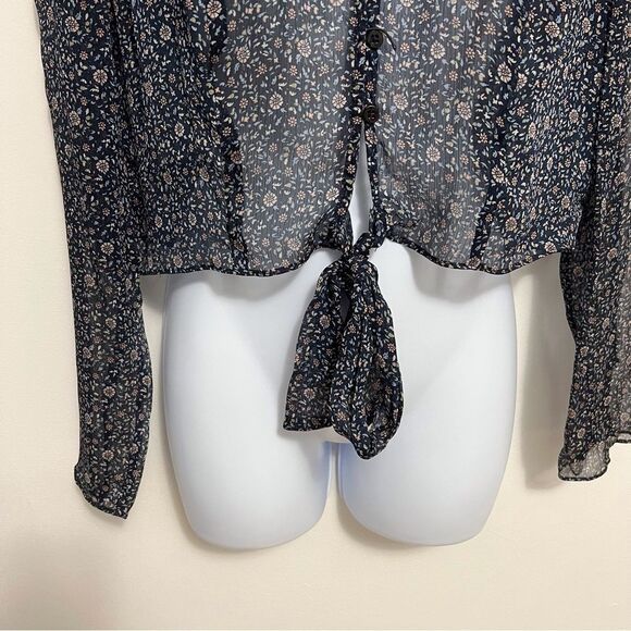 The East Order Navy Floral Sheer Tie Front Blouse Size Medium - Picture 3 of 8